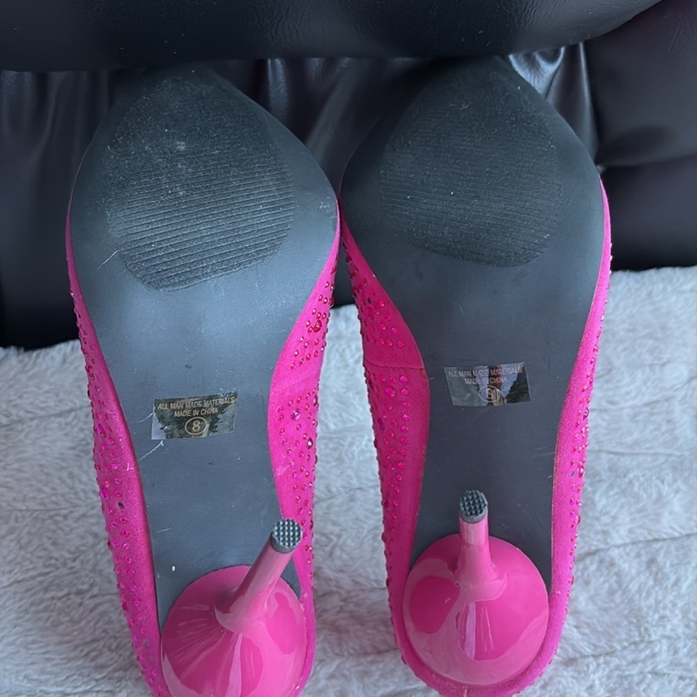 FRH Pink Rhinestone Pumps - Picture 15 of 15